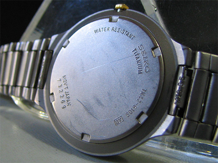 Japan 1997 SEIKO Quartz watch [7N42 8109] Titanium  